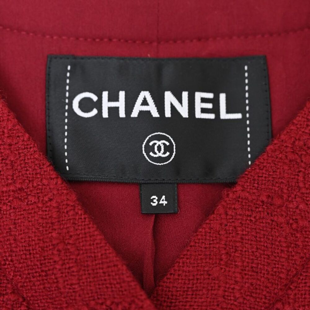 Chanel Buttoned Jacket In Red Wool - image 4
